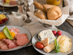 Regionales Frühstück, Hotel die Hindenburg Saalfelden
