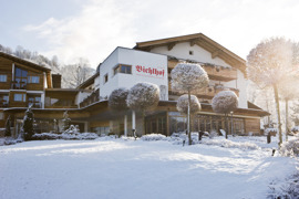 Sport - Wellnesshotel Bichlhof Außenansicht Winter