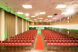 großer Kongress-Saal für Veranstaltungen jeglicher Art