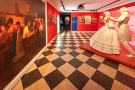 Strauss Museum V