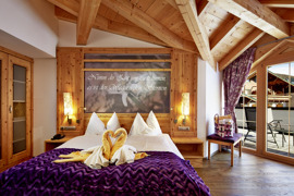 Schlafzimmer im Biohotel Castello Königsleiten