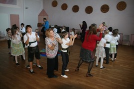 Tanz Klasse 4