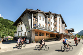 Tauernhof Flachau Ansicht Sommer