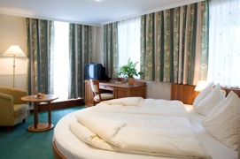 Seeb&ouml;ckenhotel Zum Wei&szlig;en Hirschen Zimmer