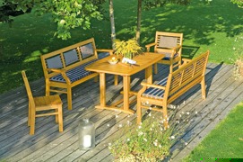 Gartenm&ouml;bel GRAFENEGG Robinie hell ge&ouml;lt