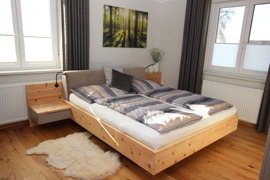 Loy - Massivholzbett