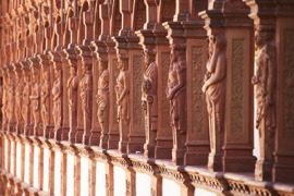 Terrakotte im gro&szlig;en Arkadenhof