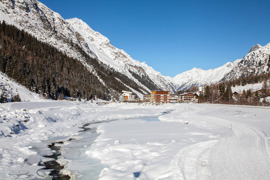 Ansicht des Pitztals im Winter