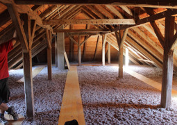 D&auml;mmung letzte Gescho&szlig;decke &ndash; Zellulose aufgeblasen