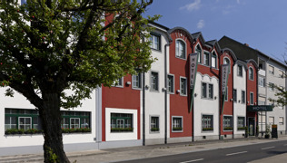 Aussenansicht Hotel Wallner in St. Valentin Aussenansicht Hotel Wallner in St. Valentin