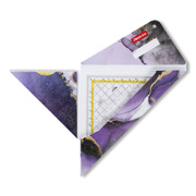ARISTO AR18103B Geocover 3in1 Set „soft lavender“, bestehend aus 1 Stk. Geeocover, 1 Stk. AR1552 Geodreieck & 1 Stk. AR1650/2 TZ- Dreieck ARISTO AR18103B Geocover 3in1 Set „soft lavender“, bestehend aus 1 Stk. Geeocover, 1 Stk. AR1552 Geodreieck & 1 Stk. AR1650/2 TZ- Dreieck