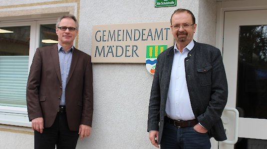 Gemeindeamt Mäder: Amtsleiter Helmut Giesinger und Bürgermeister Rainer Siegele