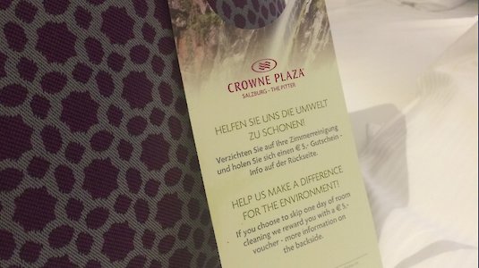 Hotel Crowne Plaza - Hinweis auf Verzicht zu Zimmerreinigung
