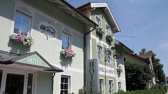 Das Hotel zur Post in Frontansicht