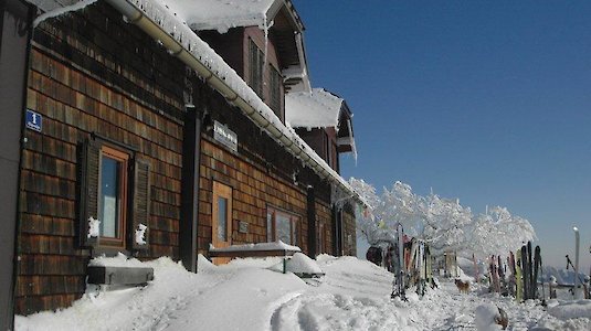 Traisnerhütte Winteransicht