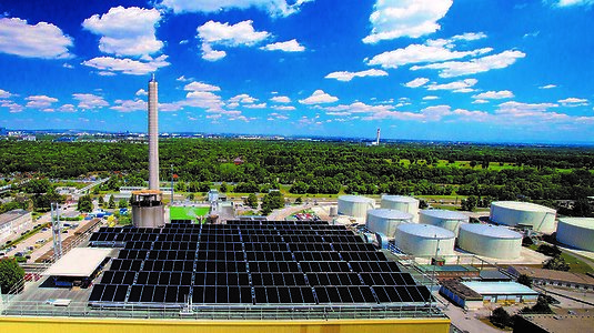 Solarthermieanlage auf einem Dach