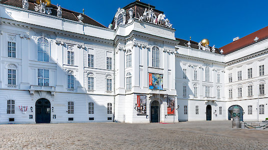 Österreichische Nationalbibliothek Josefsplatz.
