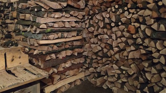 Wood pile. Copyright by Umweltzeichen_JB