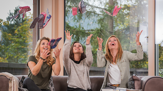 The female entrepreneurs of Wollke KG. Copyright by Ludwig Fahrnberger. Wollke KG.